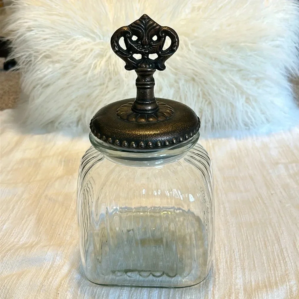 Biltmore Inspirations Key Lidded Jar, EEUC - Picture 1 of 6